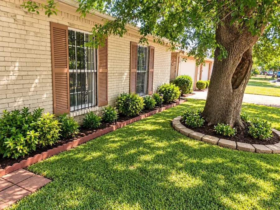 12750 Shannon Hills Drive, Houston, TX 77099 - #2