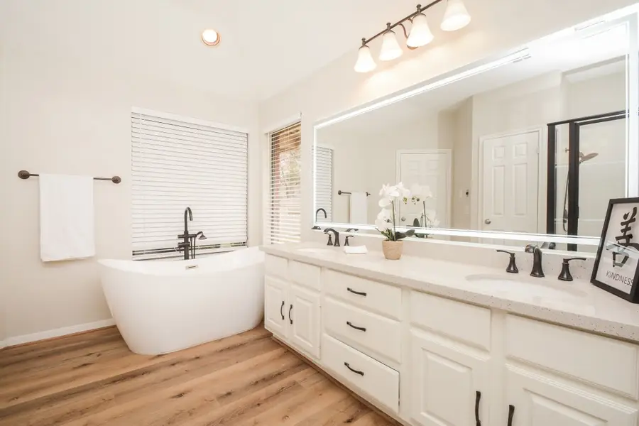 10 Heathstone Place, The Woodlands, TX 77381 - #3