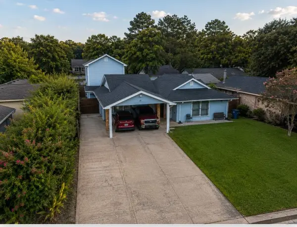 114 W Mitchell Road, Houston, TX 77037