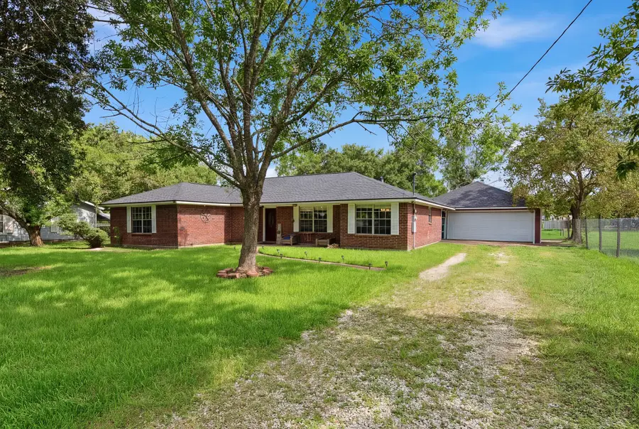 5040 County Road 31, Angleton, TX 77515 - #3