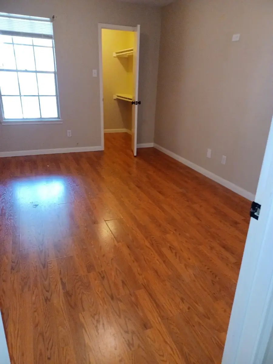 9700 Leawood Boulevard #1406, Houston, TX 77099 - Image #2