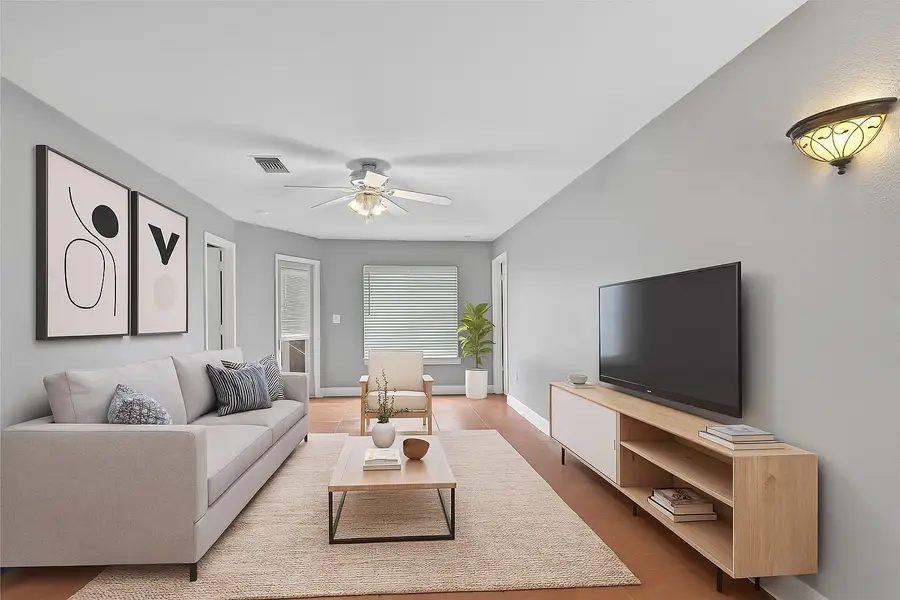 529 Southwest Parkway #304, College Station, TX 77840 - Image #3