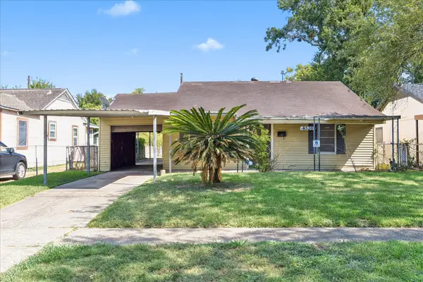 8520 Glenview Drive, Houston, TX 77017