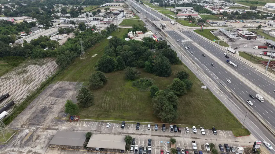 15201 Interstate 10 Highway, Channelview, TX 77530 - #3