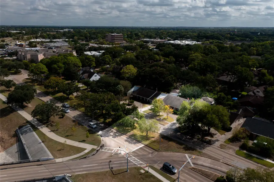 6119 S Braeswood Boulevard, Houston, TX 77096 - #2