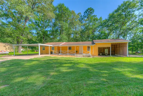 141 Bessie Davis Road, Livingston, TX 77351