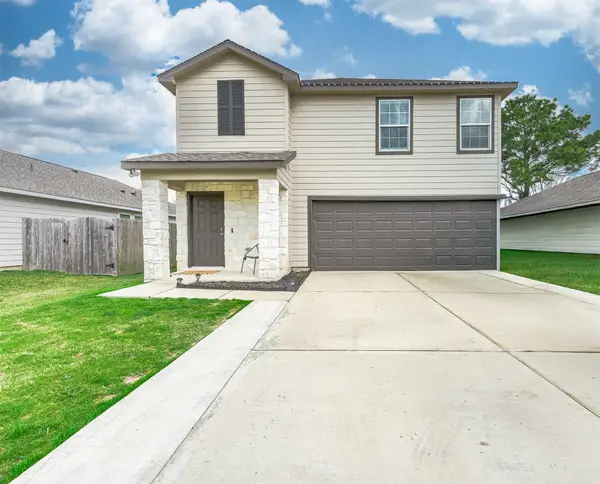 2015 Avenue H, Danbury, TX 77534