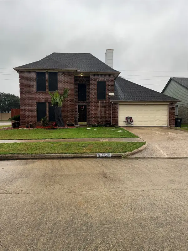 2938 Norwich Street, Pearland, TX 77584