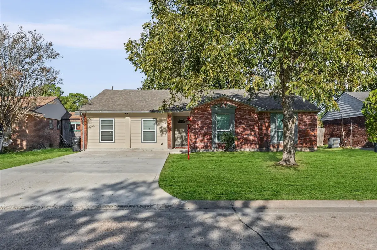 414 Harold Lane, Baytown, TX 77521 - Image #1