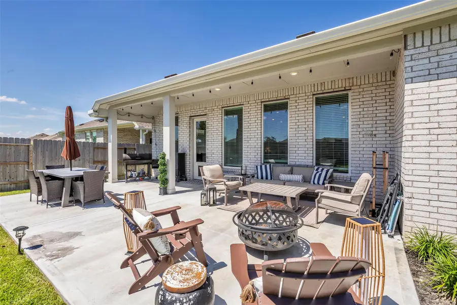 13213 Harbor Point Drive, Texas City, TX 77539 - #2