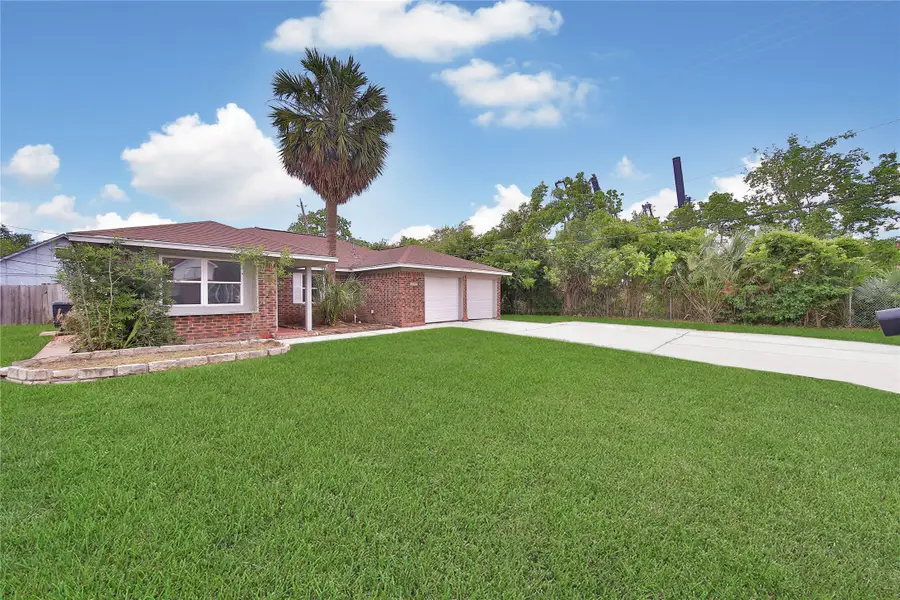 3915 Sailfish Lane, La Porte, TX 77571 - #2