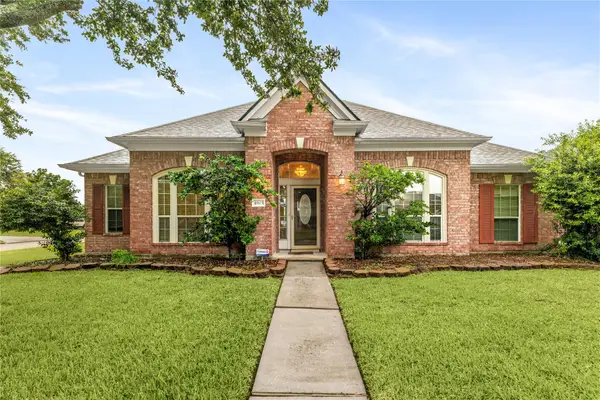4903 Cedar Cove Drive, Baytown, TX 77521