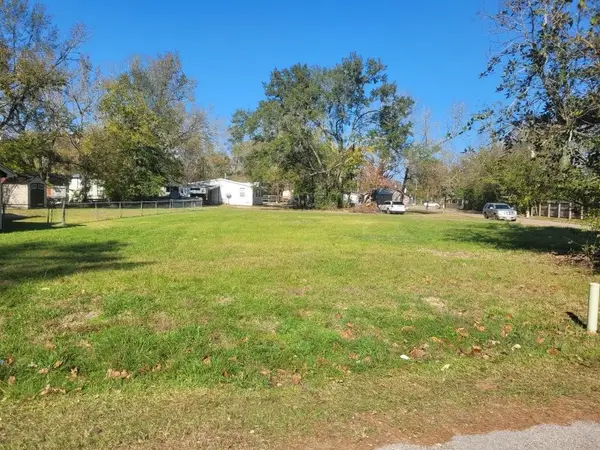 601 Earnest Carrington Sr Avenue, Cleveland, TX 77327