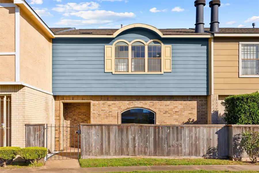 10715 Sandpiper Drive, Houston, TX 77096 - #2