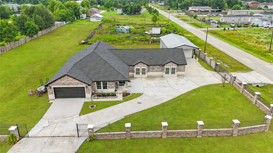 158 County Road 3550, Cleveland, TX 77327 - Image #3