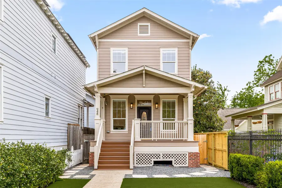 948 Ashland Street, Houston, TX 77008 - #3