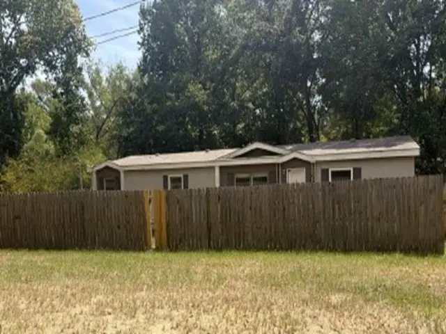 18211 County Road 2195, Whitehouse, TX 75791 - #1