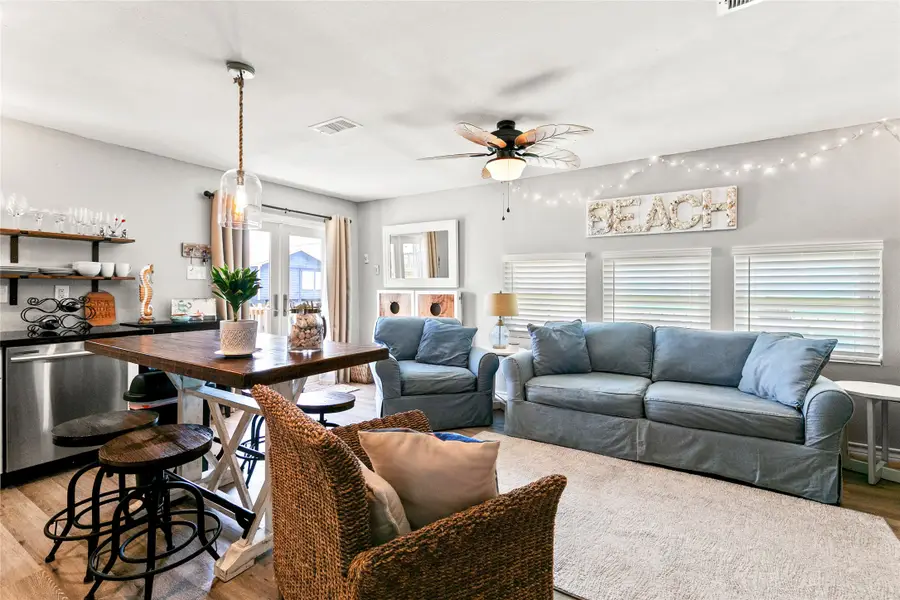 314 Crab Street, Surfside Beach, TX 77541 - #2
