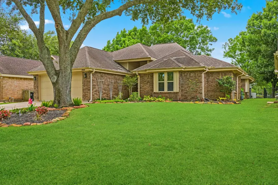 906 Maple Branch Lane, Pearland, TX 77584 - #2