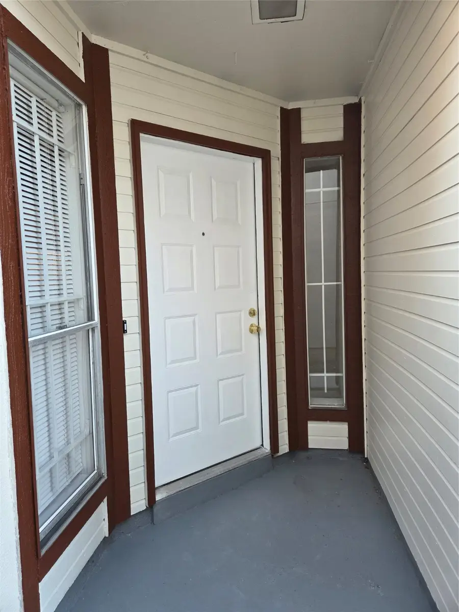 12319 Ridgeside Drive, Houston, TX 77072 - Image #2