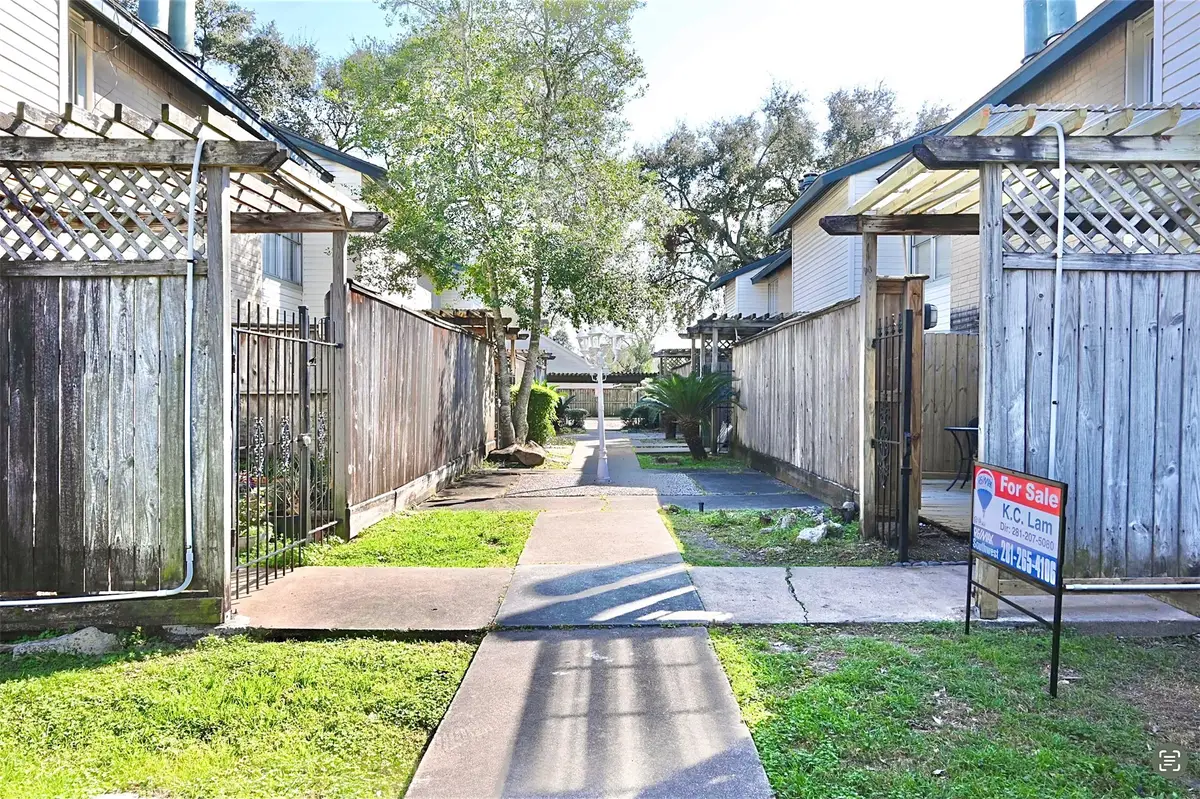 7918 Prestwood Dr #4, Houston, TX 77036 - #1