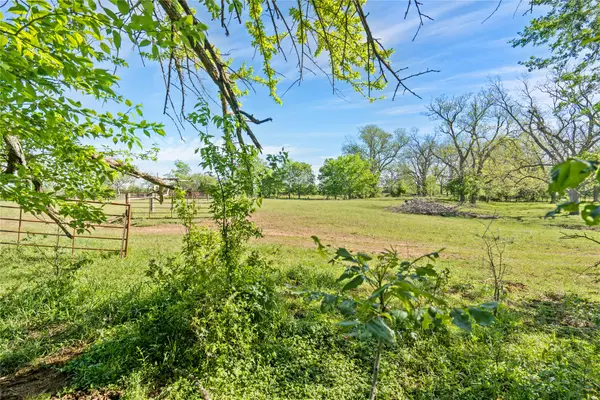 6504 Viereck Road, Sealy, TX 77474
