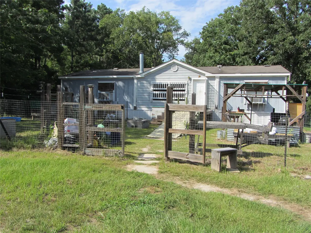 53 Brumley Road, Huntsville, TX 77320 - #1