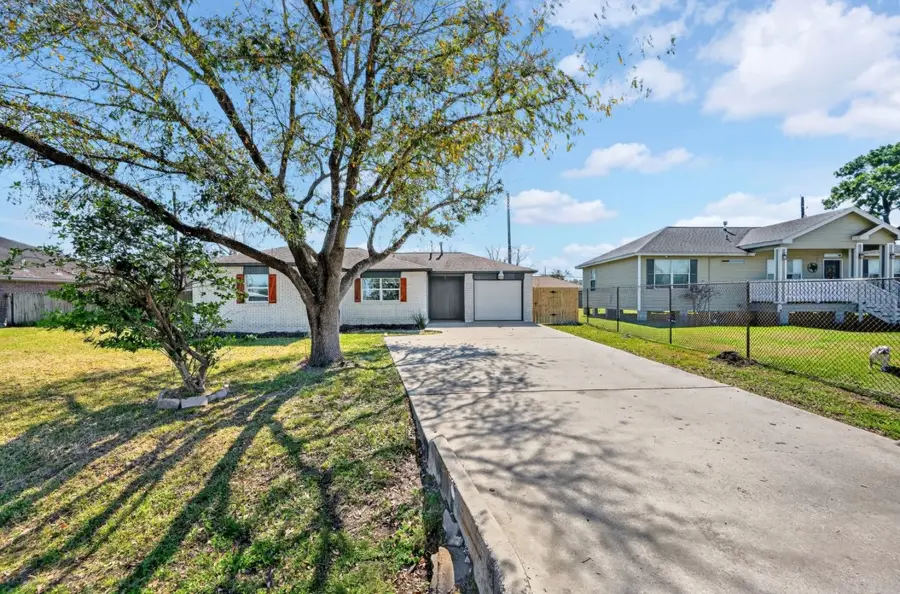 16034 Clearmeadow Street, Channelview, TX 77530 - #2