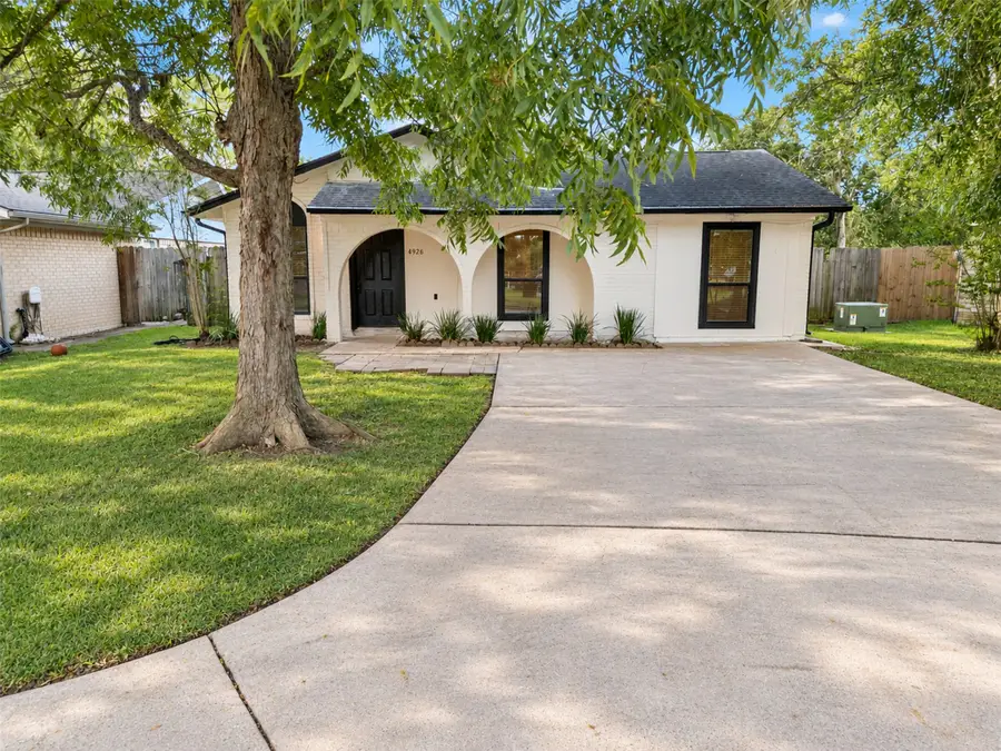 4926 Dollar Reef Drive, Bacliff, TX 77518 - #3
