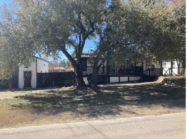 250 E Clark Street, Canyon Lake, TX 78133