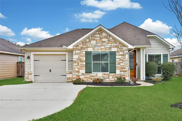 12718 Pine Woods Street, Tomball, TX 77375