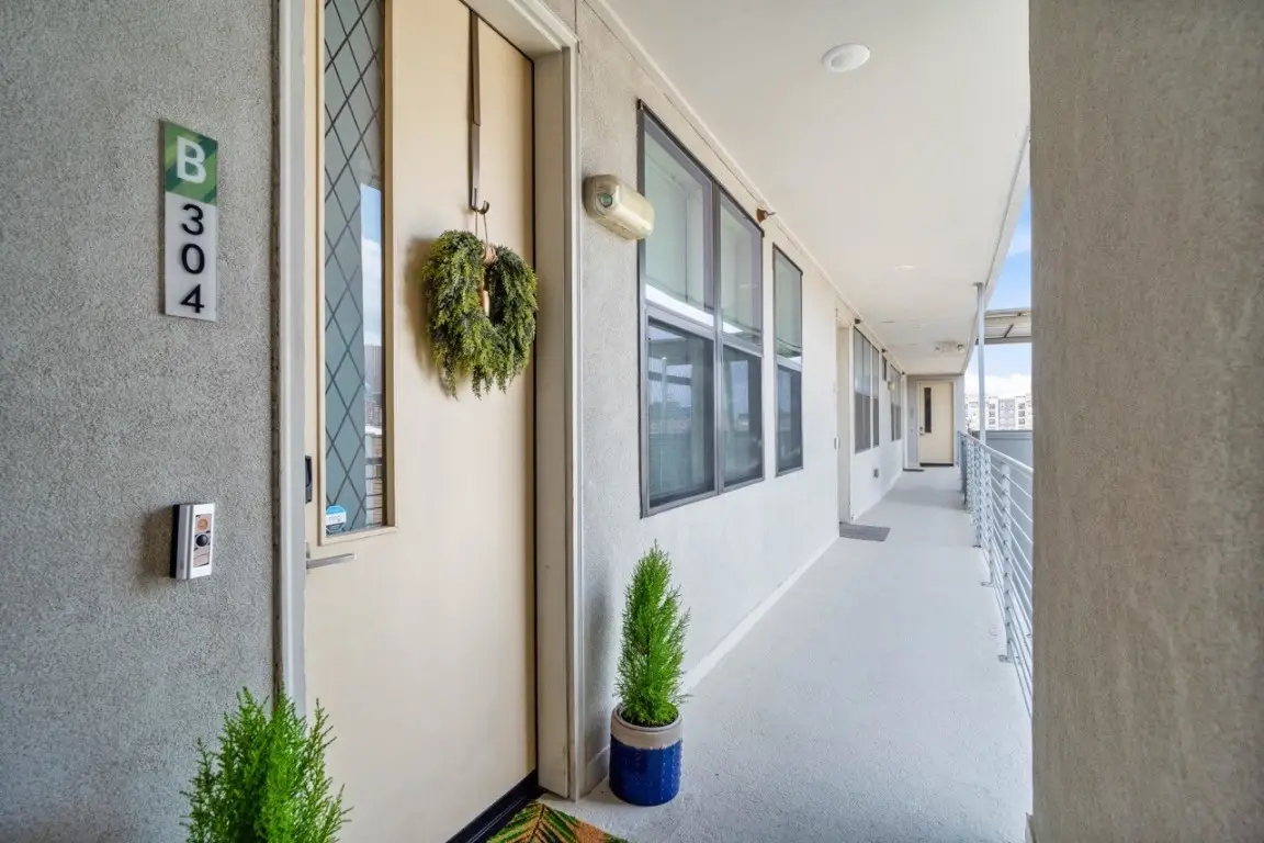 2401 Crawford Street #B304, Houston, TX 77004 - #1