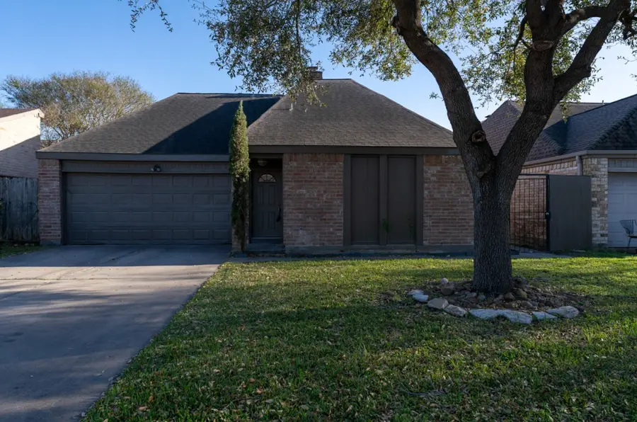 11803 Brook Meadows Lane, Meadows Place, TX 77477 - #2
