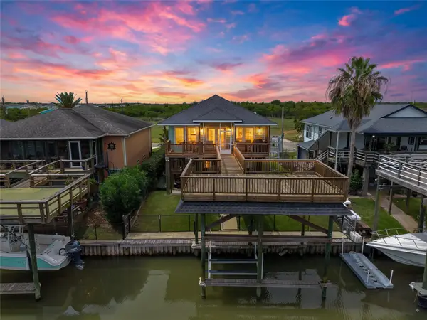 1227 23rd Street, San Leon, TX 77539