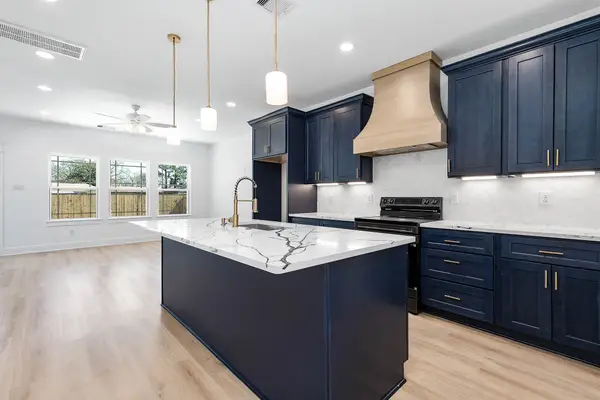8602 Hoffman Street, Houston, TX 77016