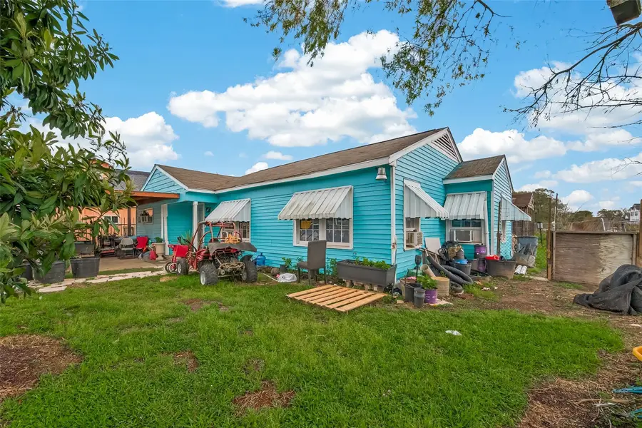 7355 Iwo Jima Road, Houston, TX 77033 - #3