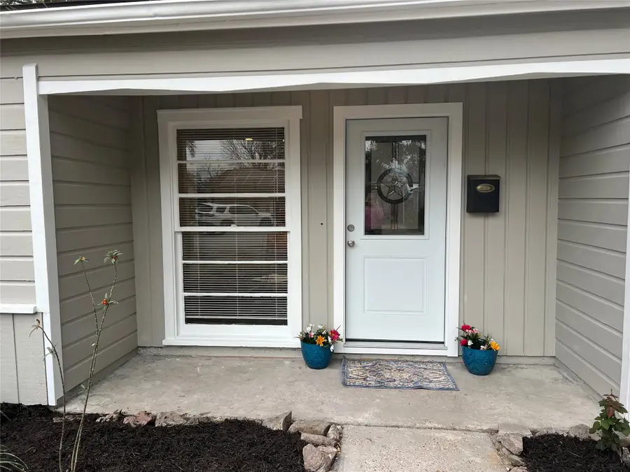 56 Trenwood Lane, Houston, TX 77022 - Image #3