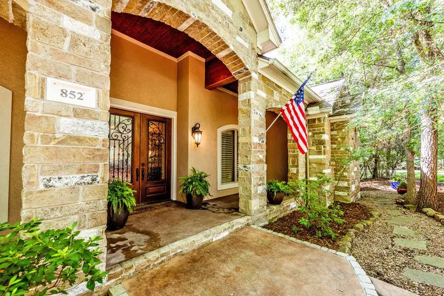 852 Overbrook Drive, Huntsville, TX 77340 - #3