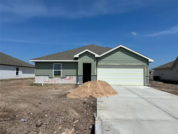 353 Combine Road, Snook, TX 77879