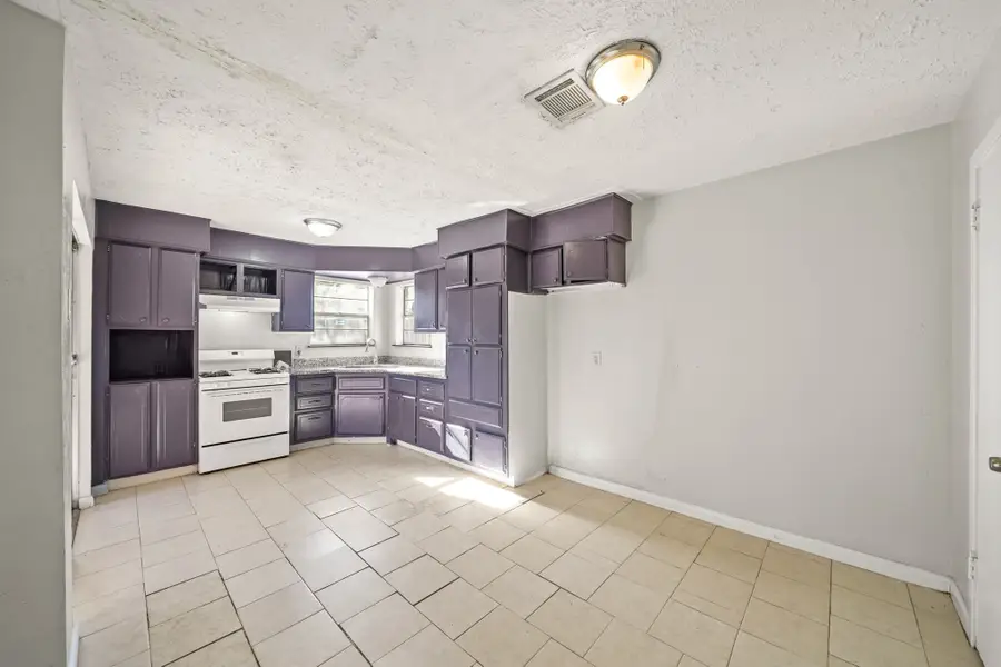 4319 Tiffany Drive, Houston, TX 77045 - Image #3