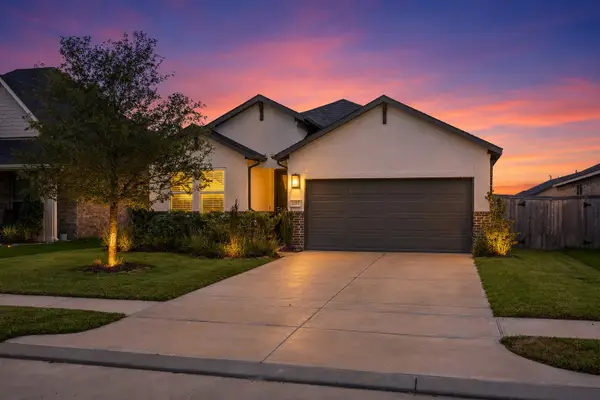 2195 Clements Shore Lane, La Porte, TX 77571