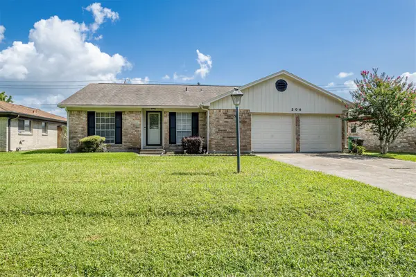 206 Kelly Lane, Baytown, TX 77521