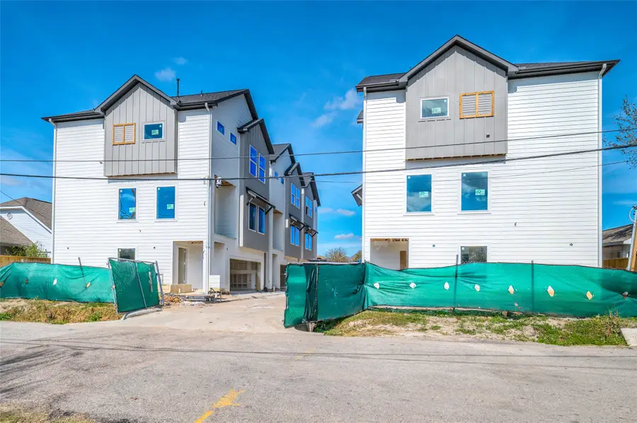 904 Kern Street #C, Houston, TX 77009 - #2