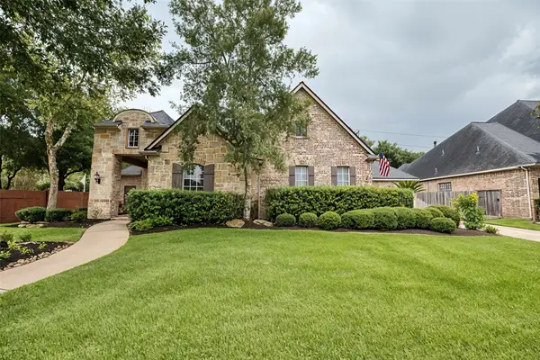 7715 Old Tree Court, Sugar Land, TX 77479