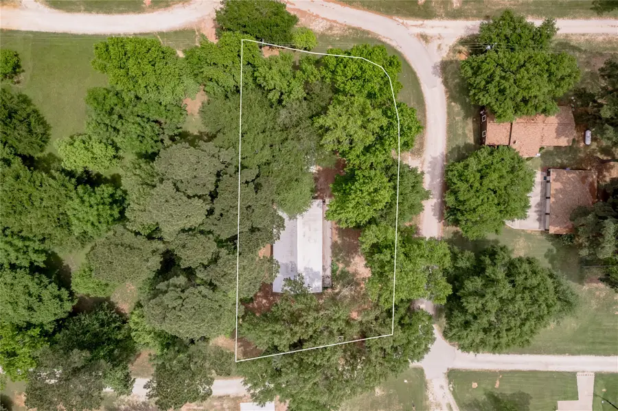 110 N Bailey Street, Trinity, TX 75862 - #3