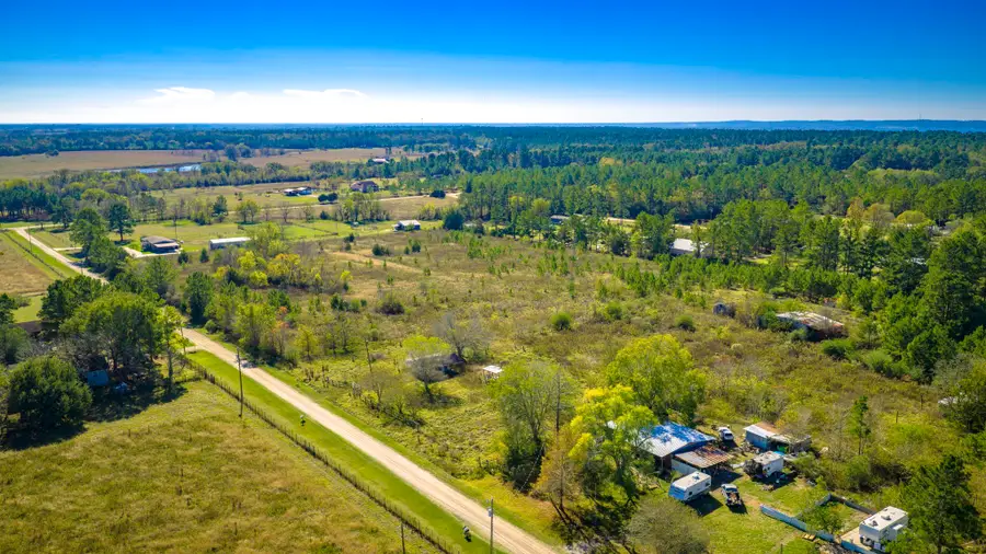 331 Longhorn Drive N, Livingston, TX 77351 - Image #3