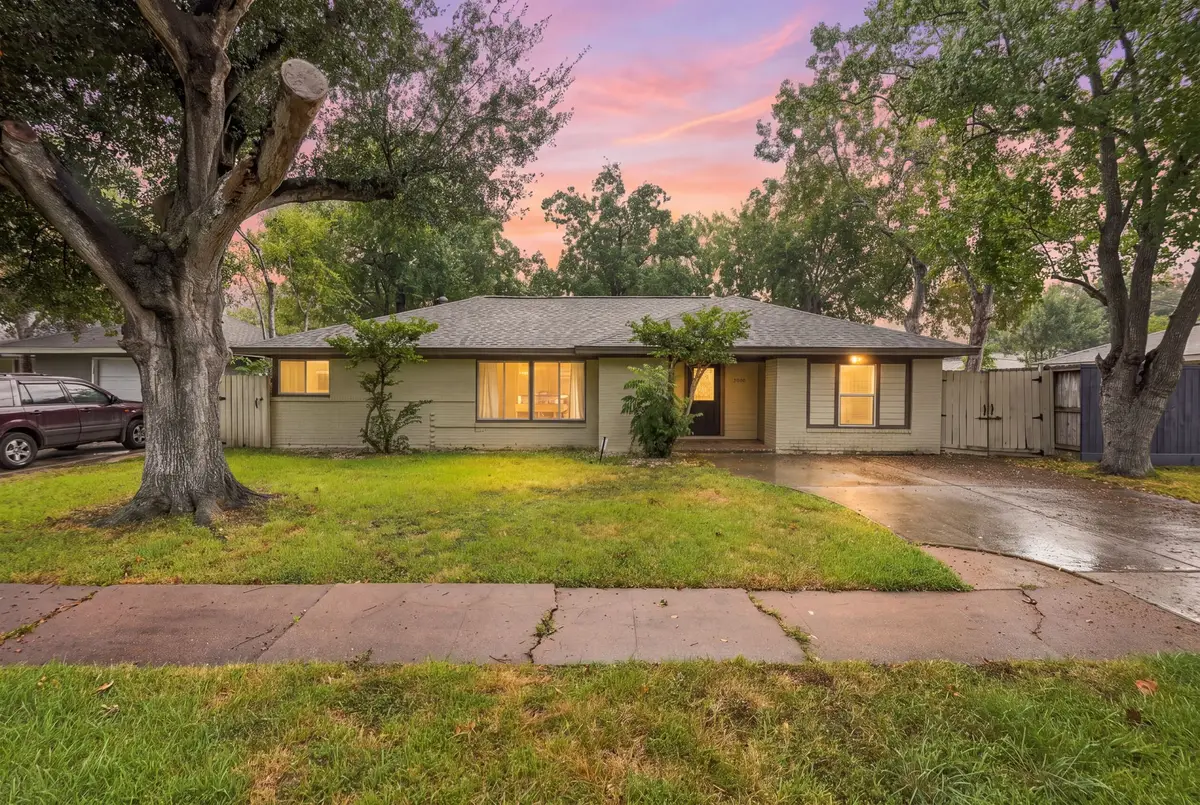 6229 Carew Street, Houston, TX 77074 - #1
