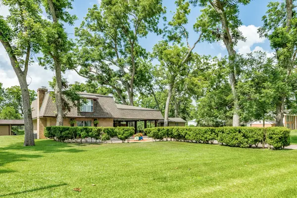 349 Pecan Estates Road #C616R, Angleton, TX 77515