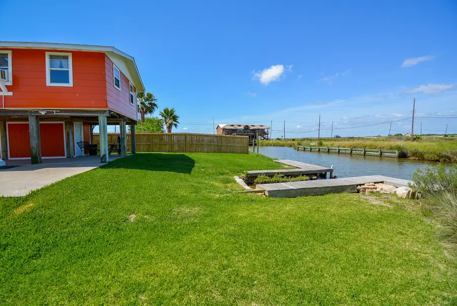 7120 E Hunter Dr, Hitchcock, TX 77563 - #2
