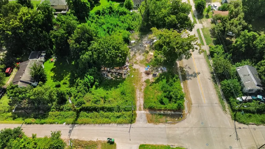 8102 Peachtree Street, Houston, TX 77016 - #3